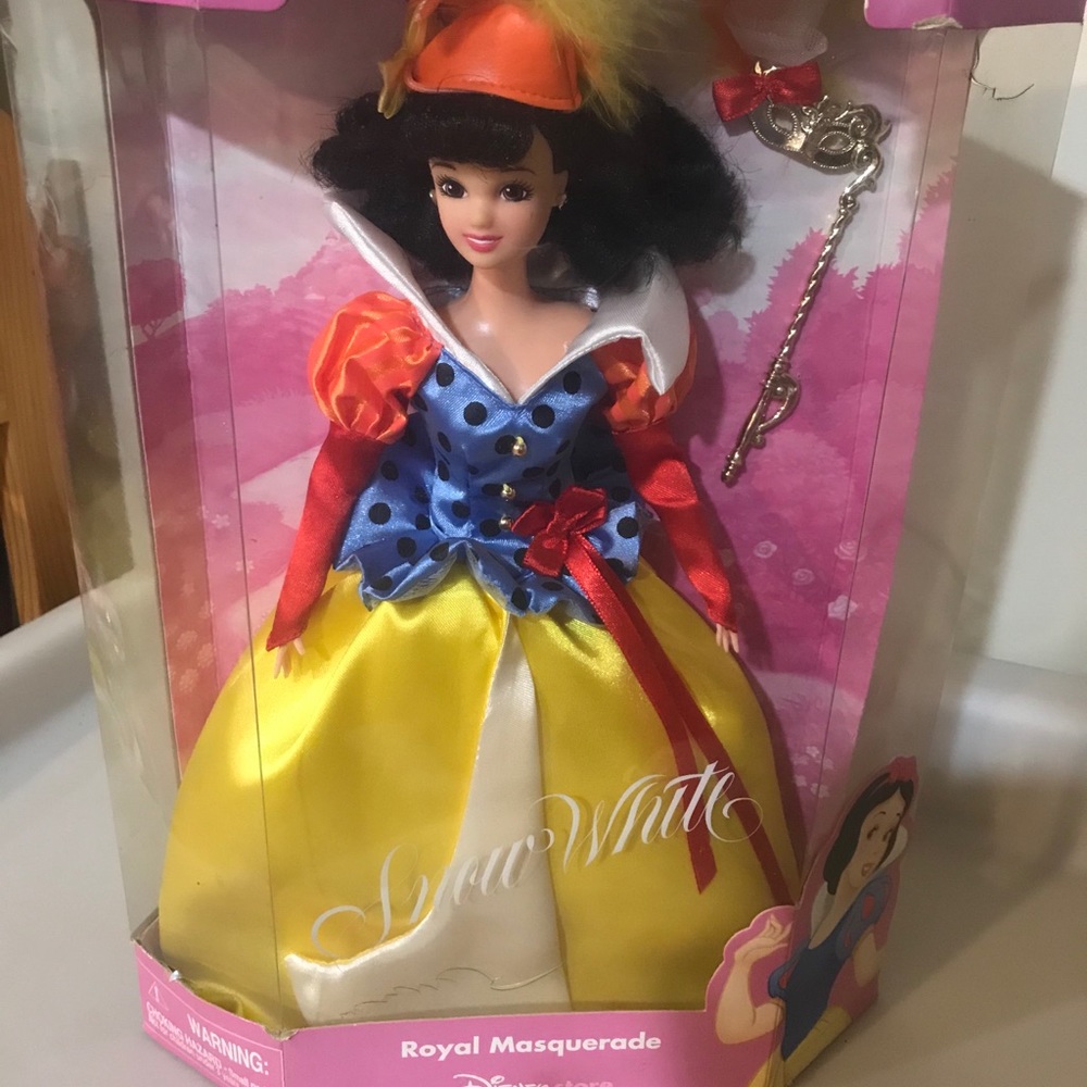 Royal Masquerade Princess Snow White - in unopened original box
